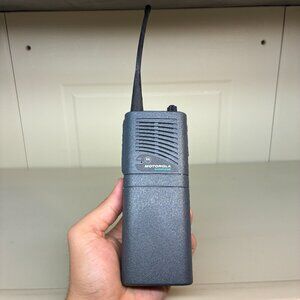 Motorola Handi-Com 10 UHF GMRS Radios Talkabout Walkie Talkie P24SHR20F2AA